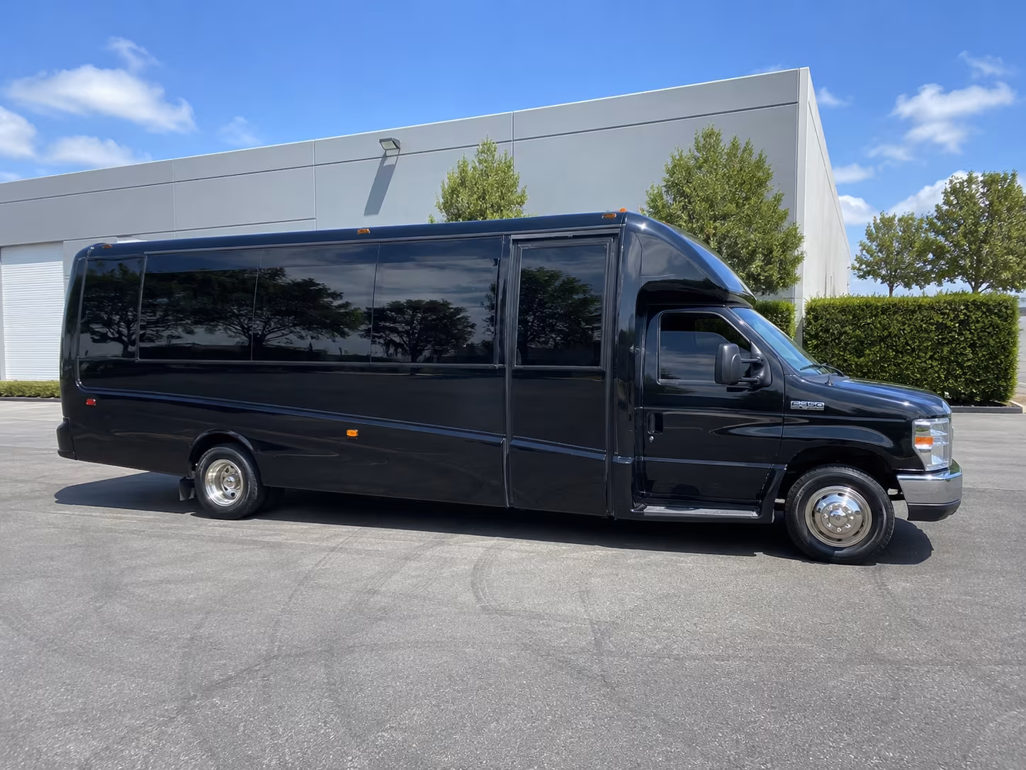 affordable san jose prom party bus prices split across your group